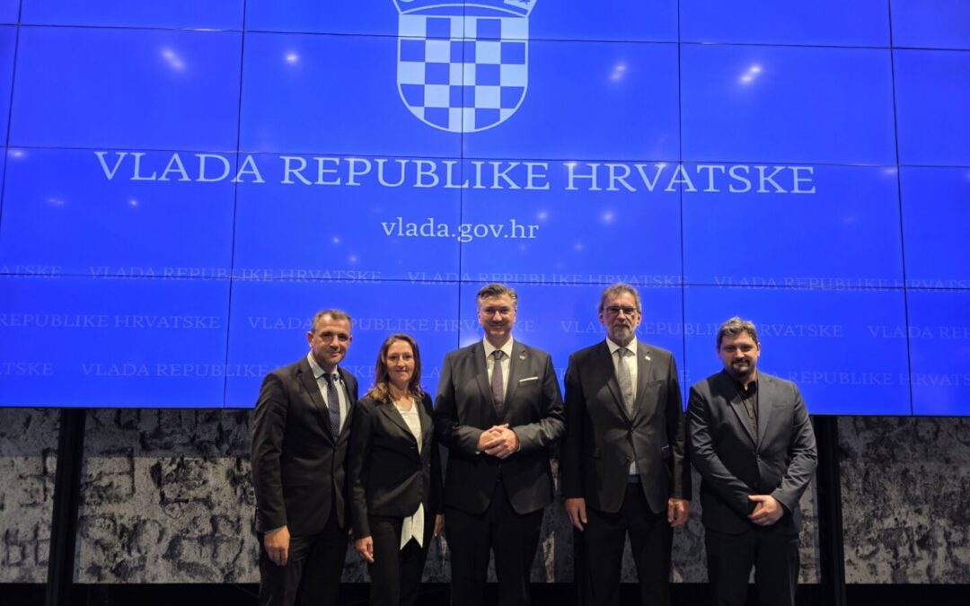 Uručeni ugovori za dogradnju OŠ Selnica
